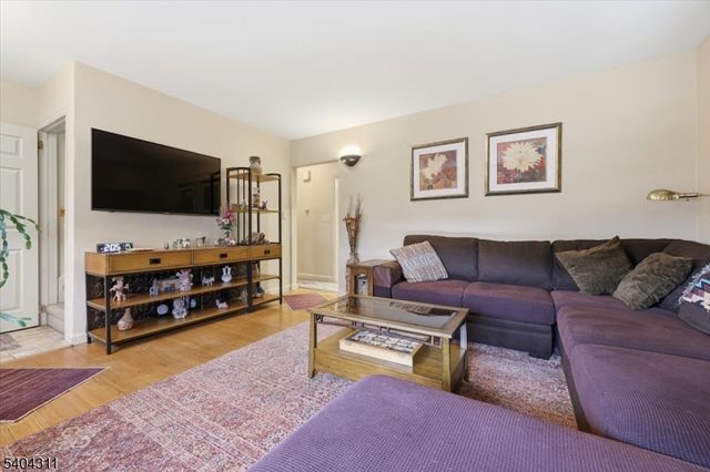 24 Ozone Ave, Cedar Grove Twp., NJ 07009