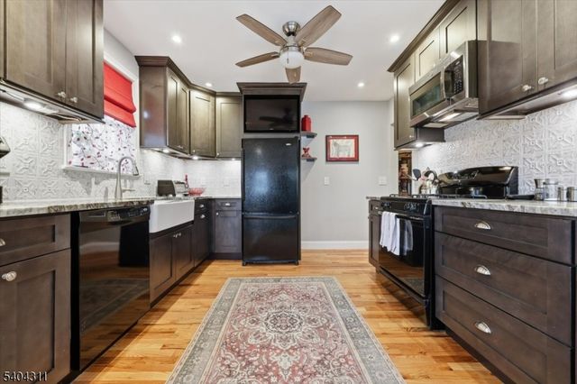 24 Ozone Ave, Cedar Grove Twp., NJ 07009