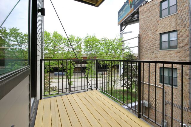 2111 S Halsted Street 306, Chicago, IL 60608