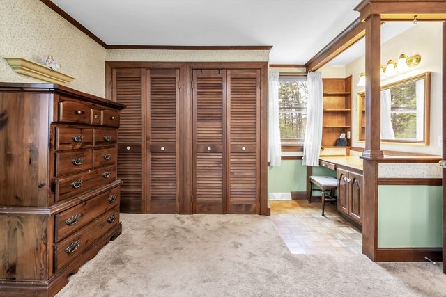 8 Portsmouth Rd, Amesbury, MA 01913