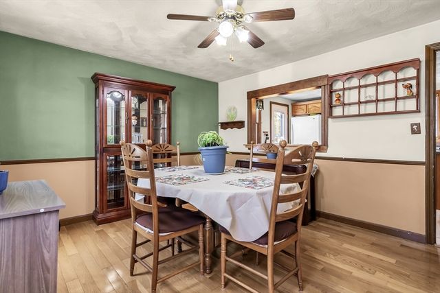 8 Portsmouth Rd, Amesbury, MA 01913