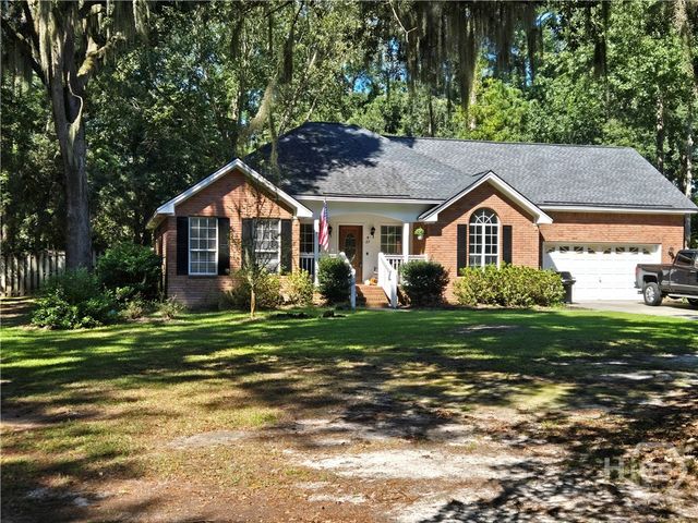 27 Oak Side Court, Richmond Hill, GA 31324