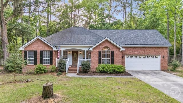 27 Oak Side Court, Richmond Hill, GA 31324