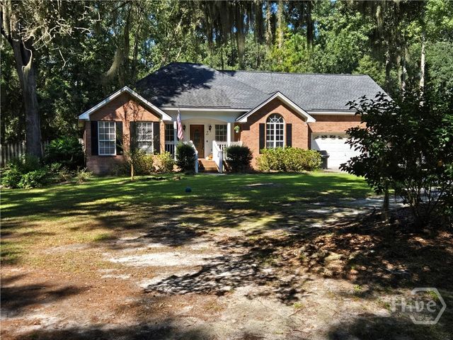 27 Oak Side Court, Richmond Hill, GA 31324