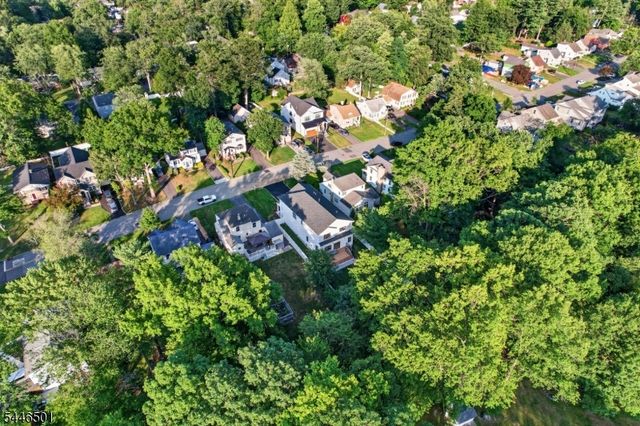 43 Oakwood Ave, Livingston Twp., NJ 07039