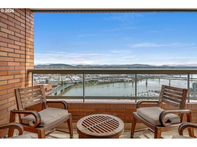 1414 Sw 3RD Ave 2402, Portland, OR 97201