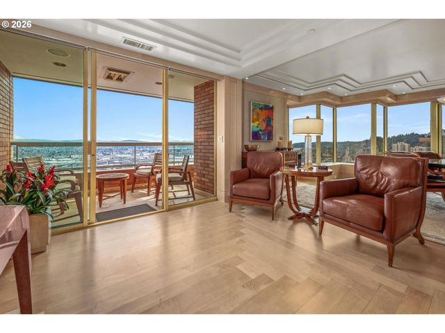 1414 Sw 3RD Ave 2402, Portland, OR 97201