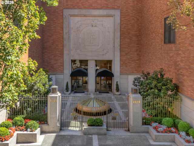 1414 Sw 3RD Ave 2402, Portland, OR 97201