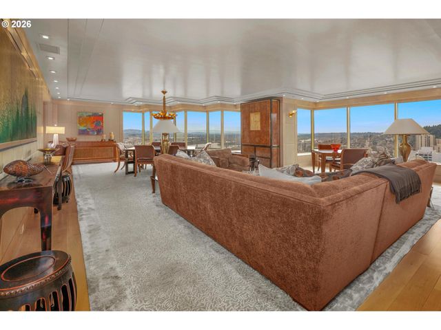 1414 Sw 3RD Ave 2402, Portland, OR 97201