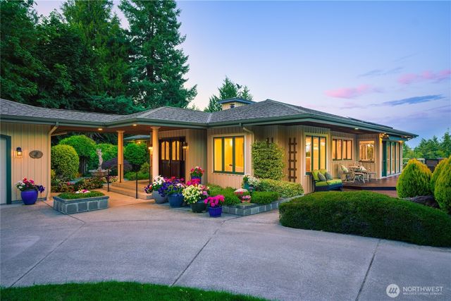 7001 Palm Lane, Anacortes, WA 98221