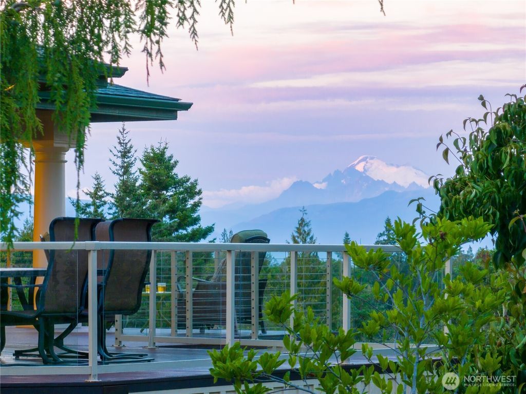 7001 Palm Lane, Anacortes, WA 98221