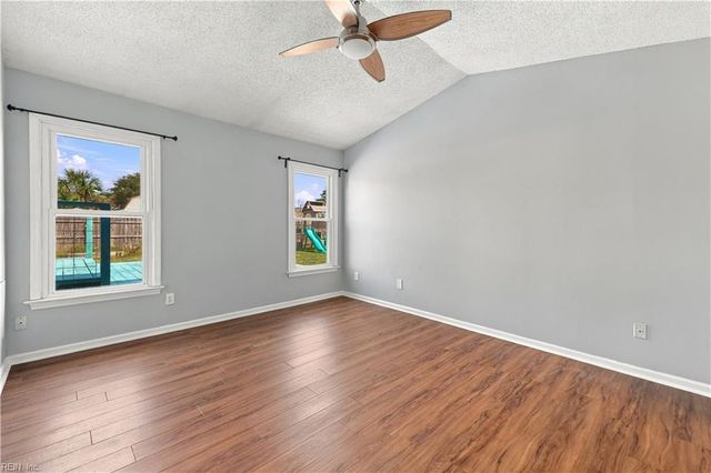 1877 Scarlotti CT, Virginia Beach, VA 23454