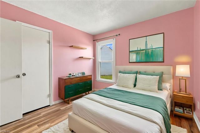 1877 Scarlotti CT, Virginia Beach, VA 23454