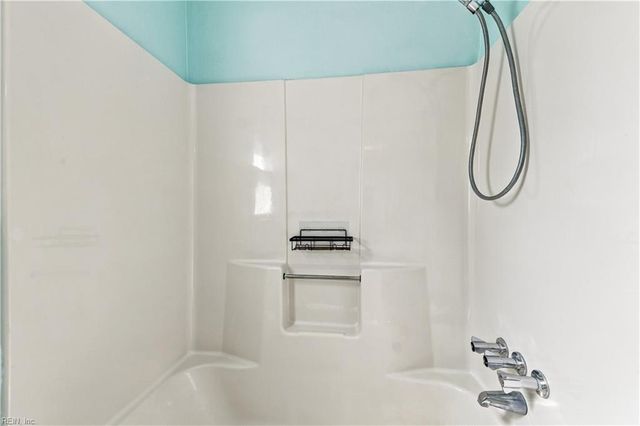 1877 Scarlotti CT, Virginia Beach, VA 23454