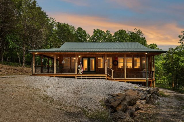 1840 Lick Creek Rd, Hartsville, TN 37074