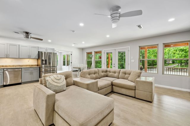 1840 Lick Creek Rd, Hartsville, TN 37074