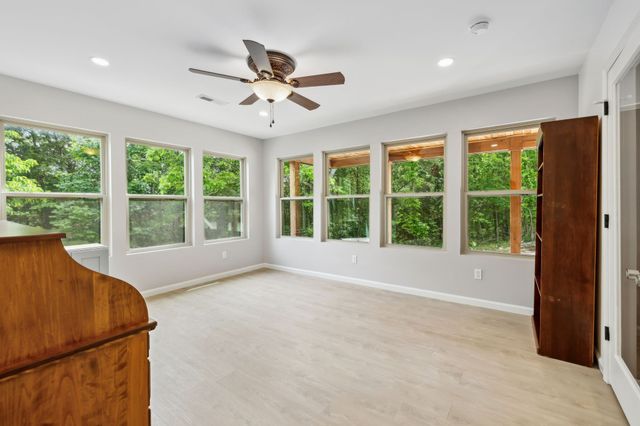 1840 Lick Creek Rd, Hartsville, TN 37074