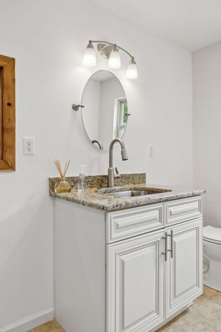 1840 Lick Creek Rd, Hartsville, TN 37074