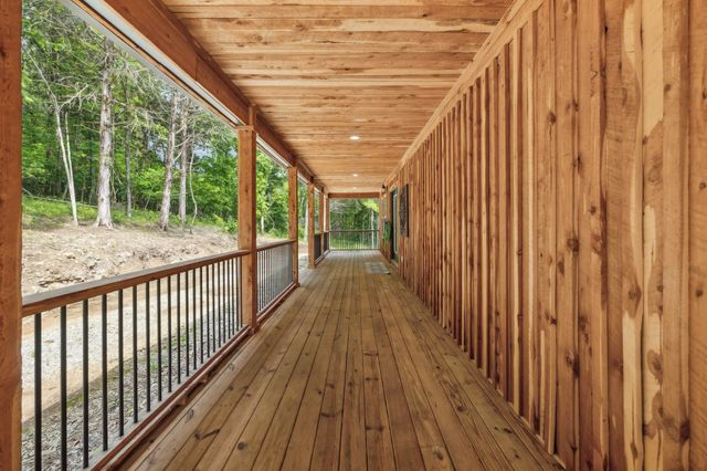 1840 Lick Creek Rd, Hartsville, TN 37074