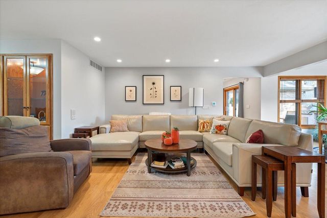 959 TOWER RIDGE HOLLOW, Council Bluffs, IA 51503