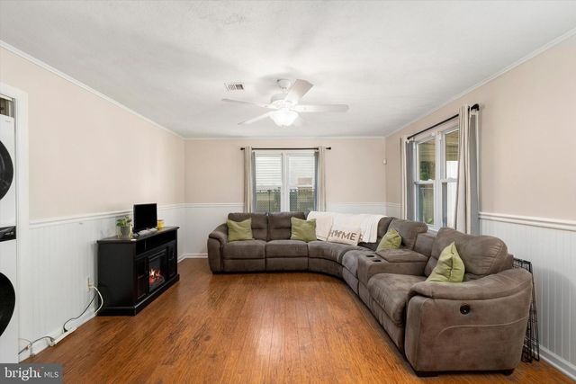 19 DUNMORE AVE, Ewing, NJ 08618