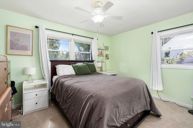 19 DUNMORE AVE, Ewing, NJ 08618