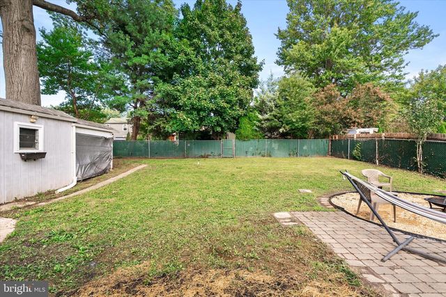 19 DUNMORE AVE, Ewing, NJ 08618