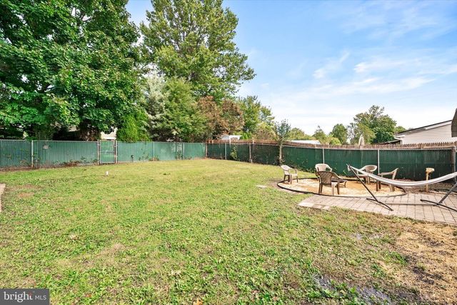 19 DUNMORE AVE, Ewing, NJ 08618