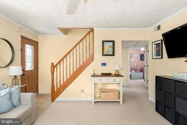 19 DUNMORE AVE, Ewing, NJ 08618