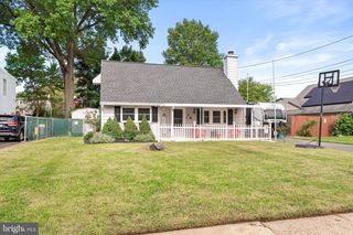 19 DUNMORE AVE, Ewing, NJ 08618
