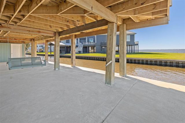 141 Sandpiper Lane, Lake Charles, LA 70607