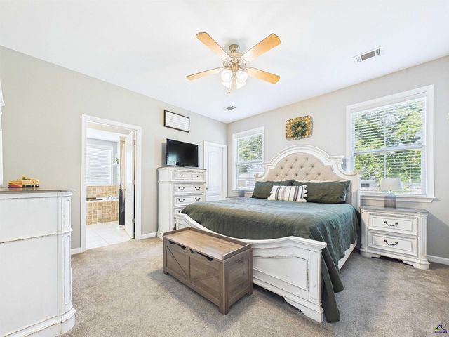216 Charlestown Way, Bonaire, GA 31005