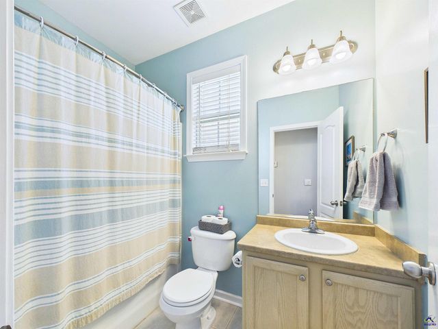 216 Charlestown Way, Bonaire, GA 31005