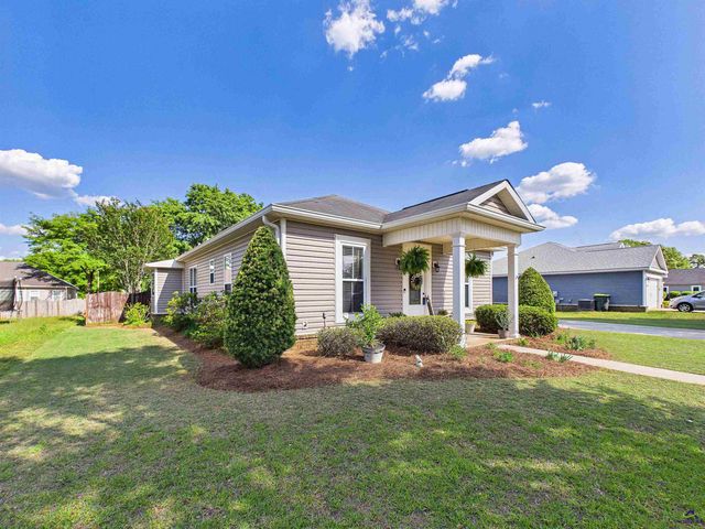 216 Charlestown Way, Bonaire, GA 31005