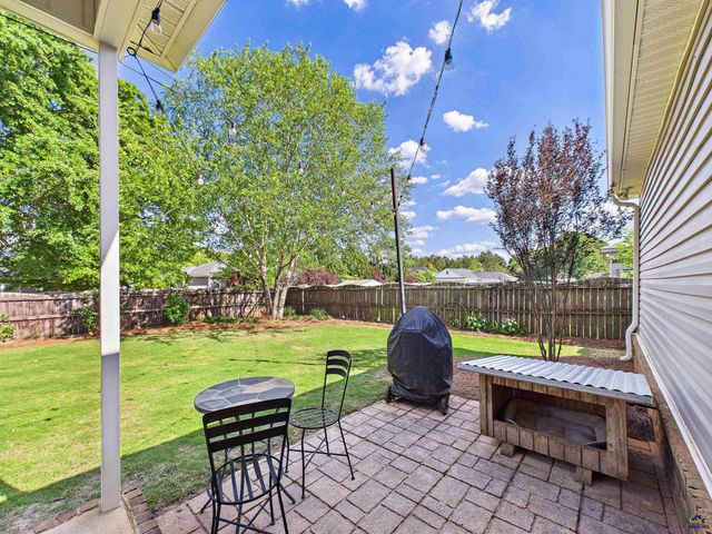 216 Charlestown Way, Bonaire, GA 31005