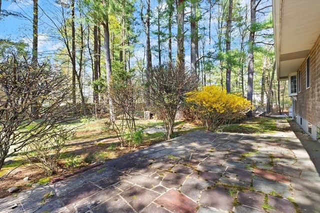 41 Pine Grove Ave, Sharon, MA 02067