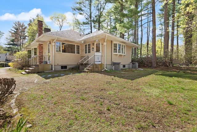 41 Pine Grove Ave, Sharon, MA 02067