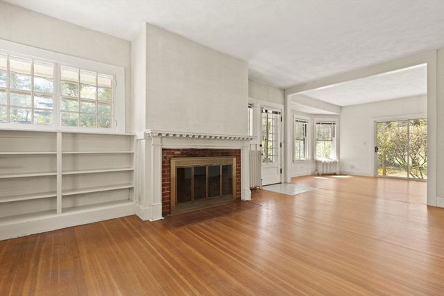 41 Pine Grove Ave, Sharon, MA 02067