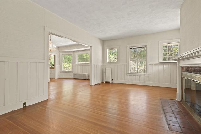 41 Pine Grove Ave, Sharon, MA 02067