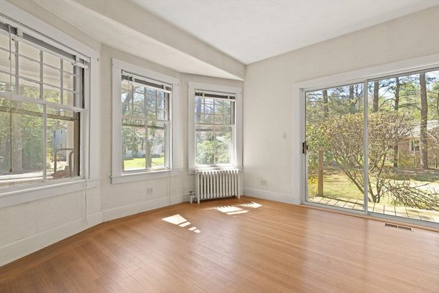 41 Pine Grove Ave, Sharon, MA 02067