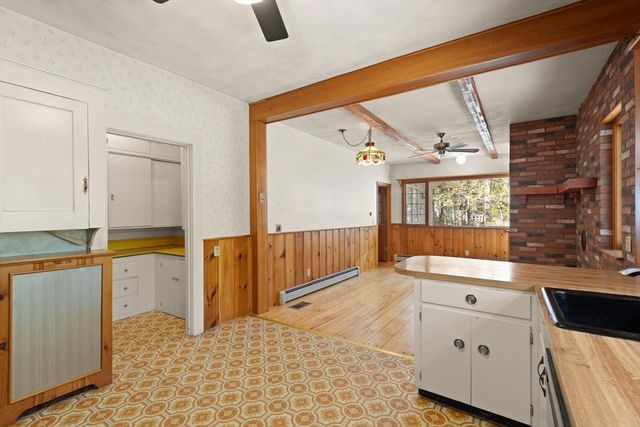 41 Pine Grove Ave, Sharon, MA 02067