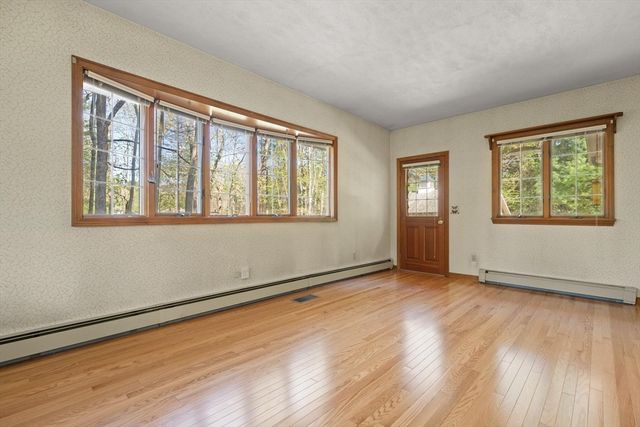 41 Pine Grove Ave, Sharon, MA 02067