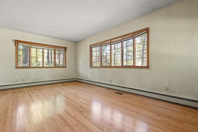 41 Pine Grove Ave, Sharon, MA 02067