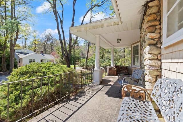 41 Pine Grove Ave, Sharon, MA 02067