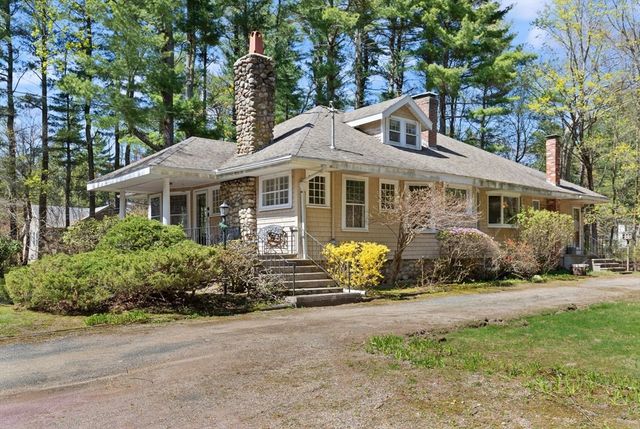 41 Pine Grove Ave, Sharon, MA 02067