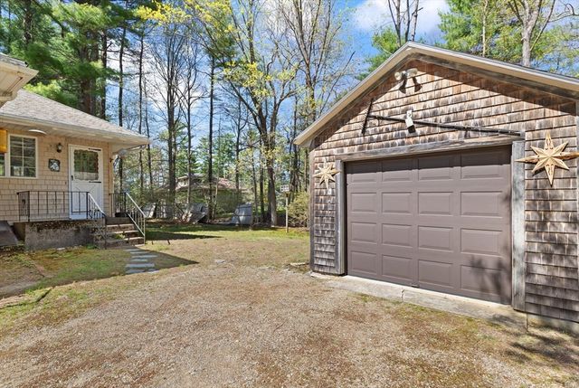 41 Pine Grove Ave, Sharon, MA 02067