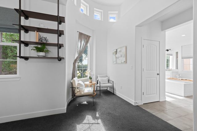3073 Crocker Dr, Sacramento, CA 95818