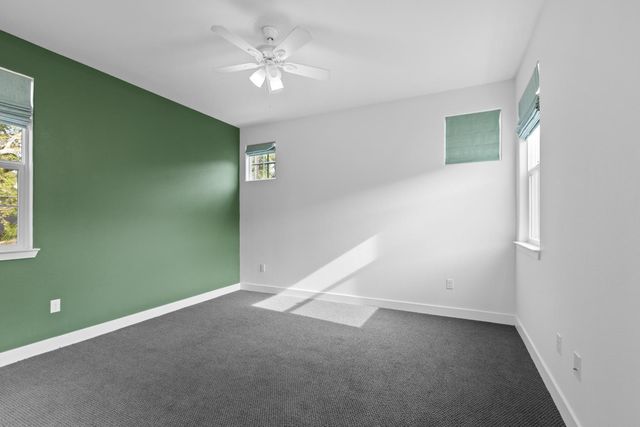 3073 Crocker Dr, Sacramento, CA 95818