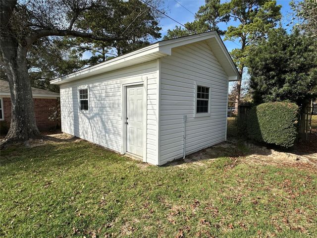 113 Carriage Lane, Silsbee, TX 77656