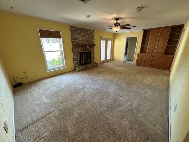 113 Carriage Lane, Silsbee, TX 77656